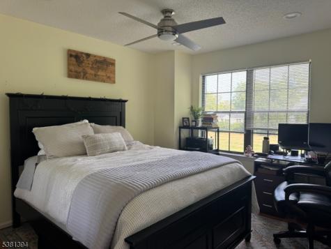 4 Woodward Ln Ondo Bernards NJ 07920