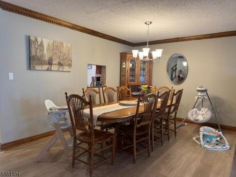 4 Woodward Ln Ondo Bernards NJ 07920