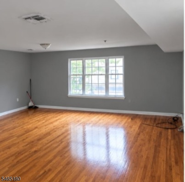 266 S 7th Street Newark NJ 07103