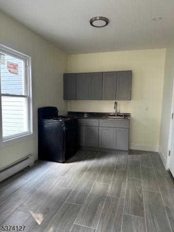 19 White Street Paterson NJ 07522