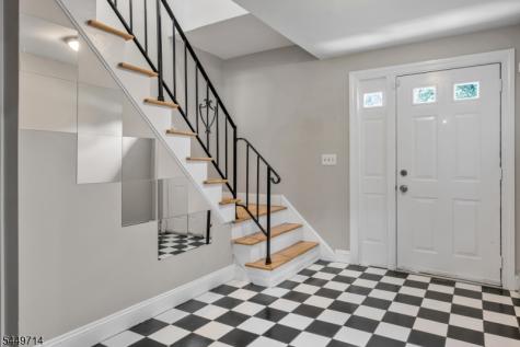 2 Stiles Lane Montville NJ 07058