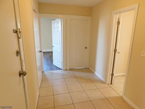 282 Renner Avenue Newark NJ 07112
