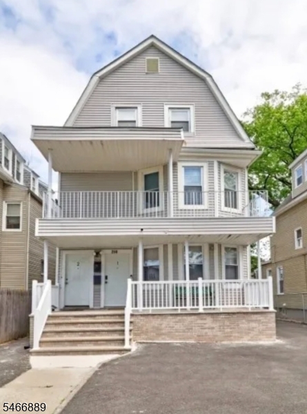 256 S Clinton Street East Orange NJ 07018