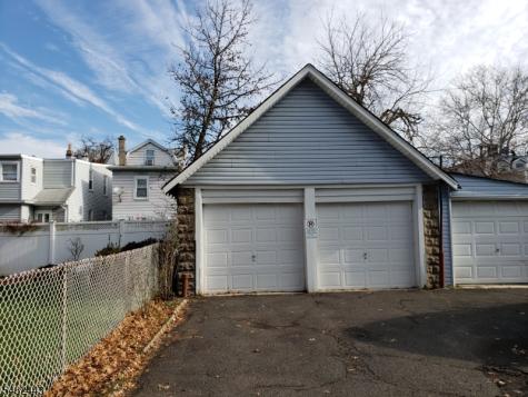 111 Roosevelt Street Roselle Park NJ 07204