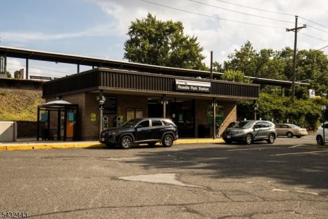 111 Roosevelt Street Roselle Park NJ 07204