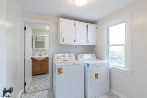 111 Roosevelt Street Roselle Park NJ 07204