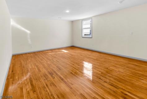 181 N 6th Street Newark NJ 07107