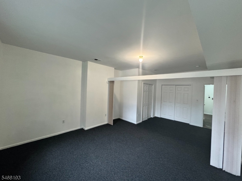 44 3RD Street Newark NJ 07107