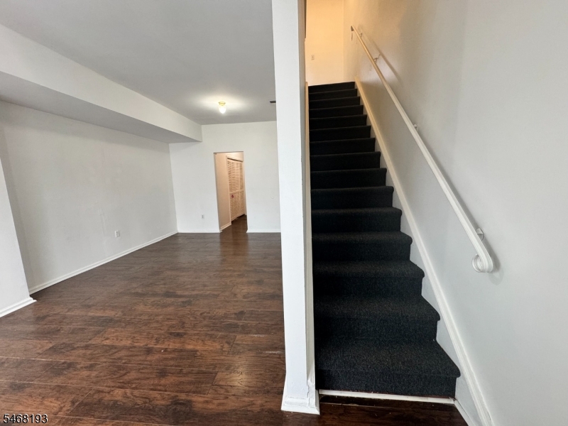 44 3RD Street Newark NJ 07107