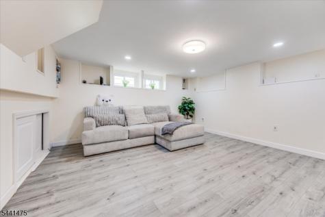 20 Haller Road West Orange NJ 07052