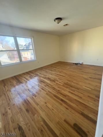 549 Hawthorne Avenue Apt 3 Newark NJ 07112