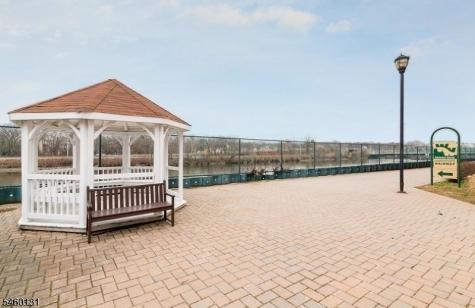 651 Riverside Avenue Lyndhurst NJ 07071