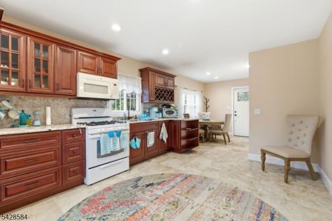 1965 Old Amwell Road Franklin NJ 08873