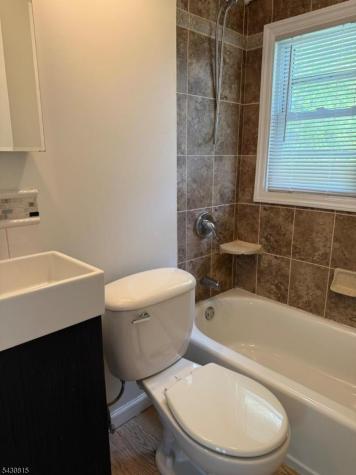 2 Chase Drive Roxbury NJ 07847