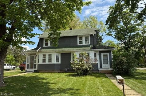 2 Chase Drive Roxbury NJ 07847