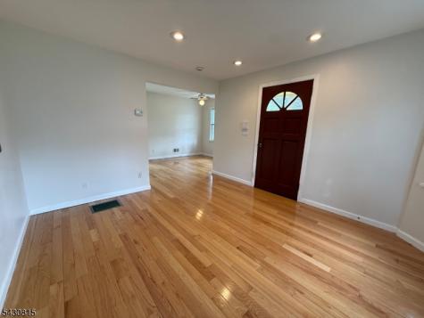 2 Chase Drive Roxbury NJ 07847