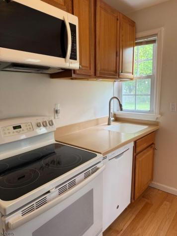 2 Chase Drive Roxbury NJ 07847