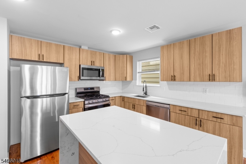 19 Shaw Avenue Newark NJ 07112