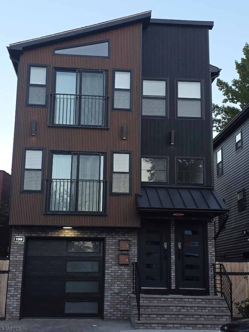 136 N 17th Street East Orange NJ 07017