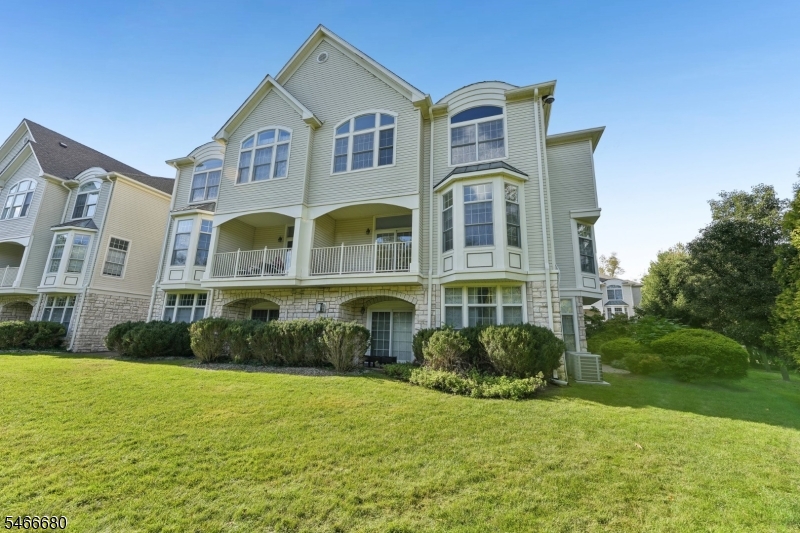 204 Edmonton Court Livingston NJ 07039