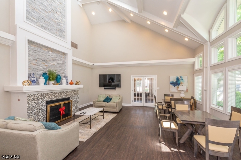 204 Edmonton Court Livingston NJ 07039