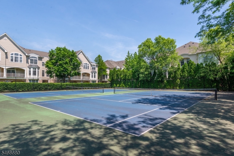 204 Edmonton Court Livingston NJ 07039