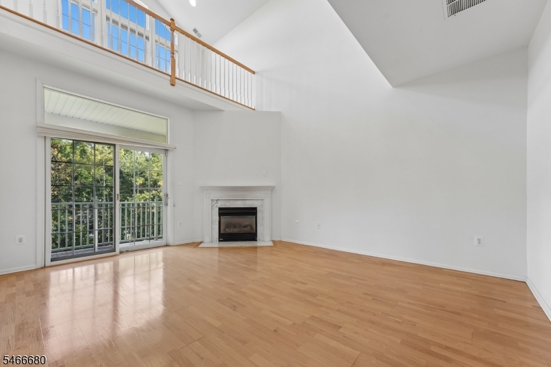 204 Edmonton Court Livingston NJ 07039