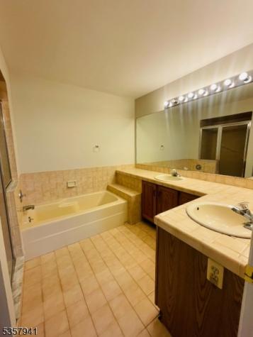 7 Dorset Lane Bedminster NJ 07921