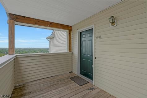 1636 King Court Green Brook NJ 08812