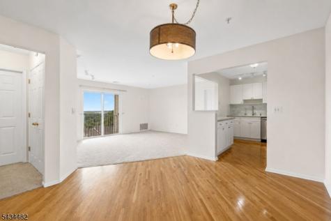 1636 King Court Green Brook NJ 08812