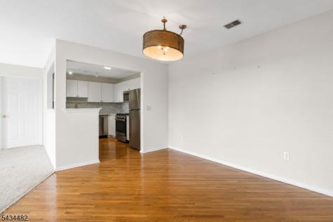 1636 King Court Green Brook NJ 08812
