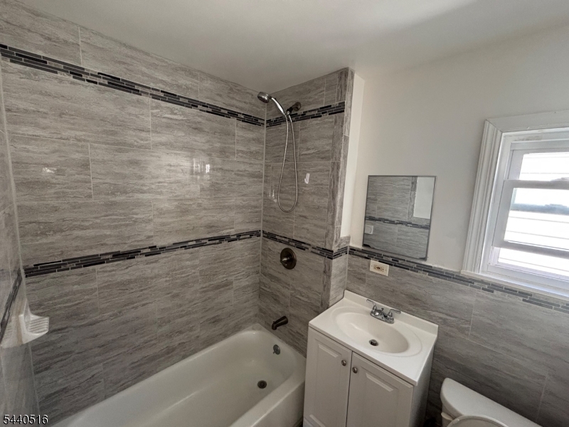 271 Vermont Avenue Irvington NJ 07111