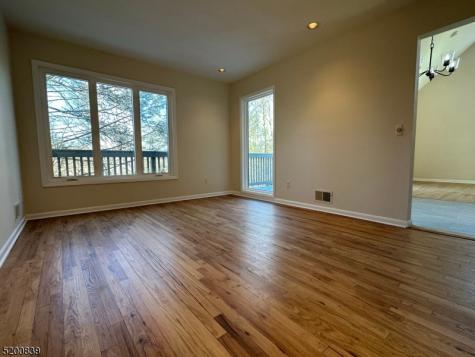 54 Water Street Tewksbury NJ 08833