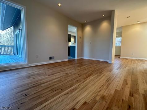 54 Water Street Tewksbury NJ 08833