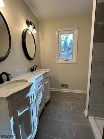 54 Water Street Tewksbury NJ 08833