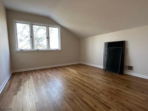 54 Water Street Tewksbury NJ 08833
