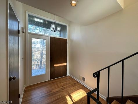 54 Water Street Tewksbury NJ 08833