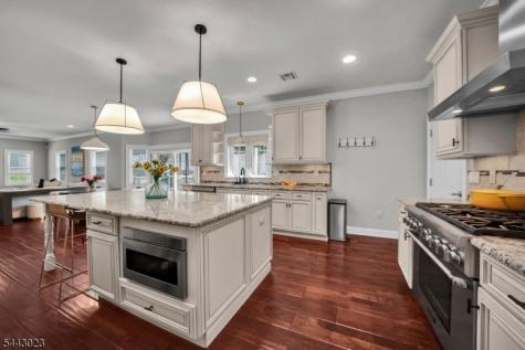 1233 Poplar Avenue Mountainside NJ 07092