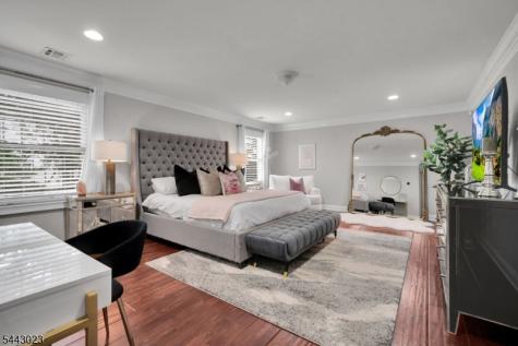 1233 Poplar Avenue Mountainside NJ 07092