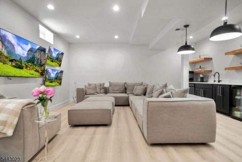 1233 Poplar Avenue Mountainside NJ 07092