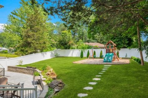 1233 Poplar Avenue Mountainside NJ 07092