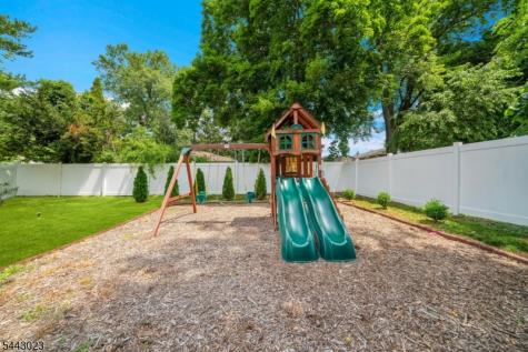 1233 Poplar Avenue Mountainside NJ 07092