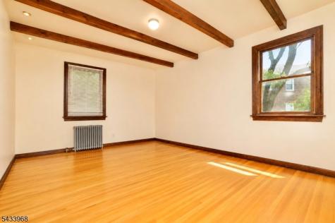 15 N Carpenter Ter Unit 1r Belleville NJ 07109