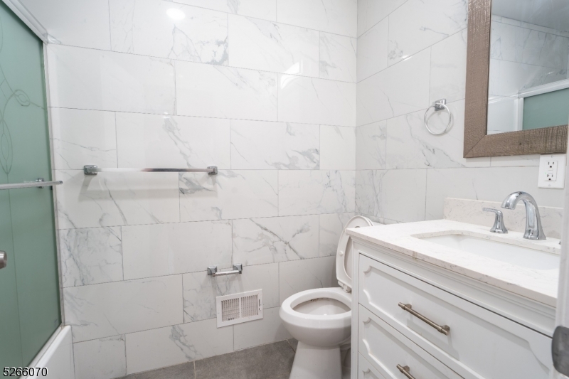 41 Jacob Street Newark NJ 07103