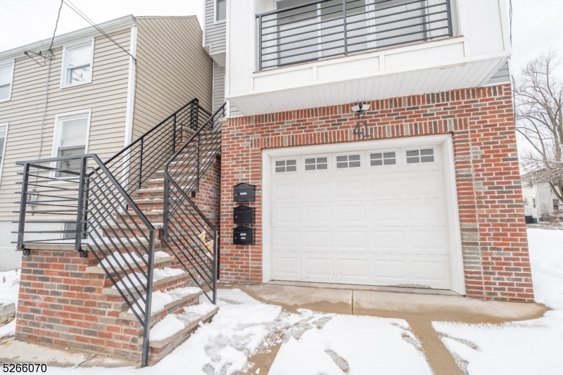 41 Jacob Street Newark NJ 07103