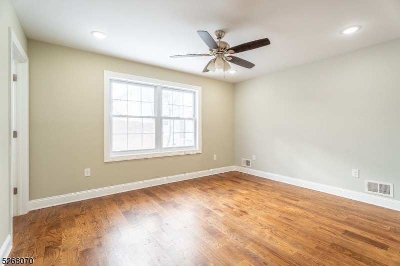41 Jacob Street Newark NJ 07103