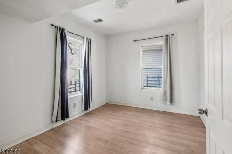 76 N 17th Street East Orange NJ 07017