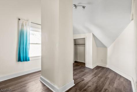 76 N 17th Street East Orange NJ 07017