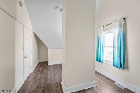 76 N 17th Street East Orange NJ 07017