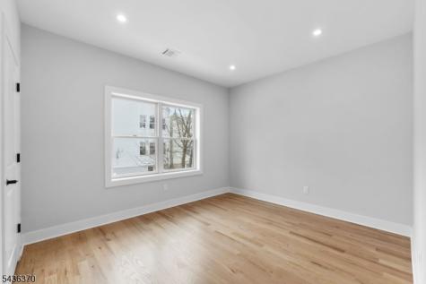 441 John Street East Newark NJ 07029